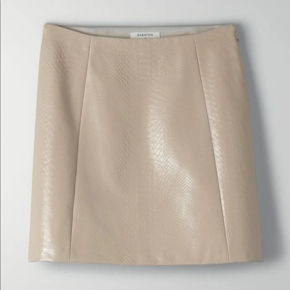 Aritzia Babaton Modern Vegan Leather Croc Embossed Mini Skirt Beige Size 0